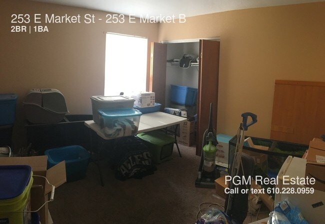 Foto del edificio - 253 E Market St