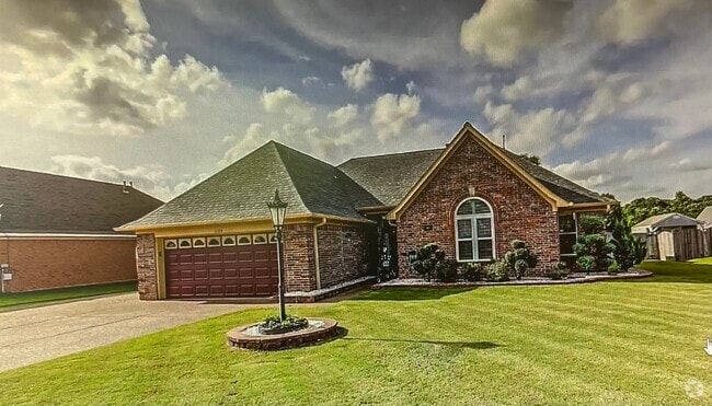 Building Photo - 6126 English Ivy N