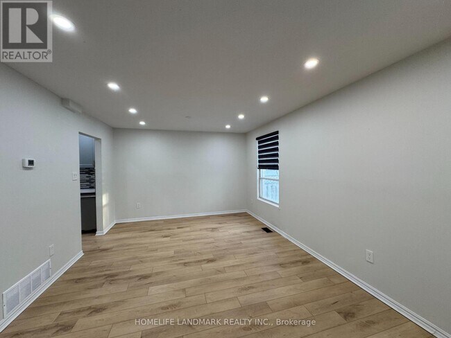 Photo du bâtiment - 526 Sandford St