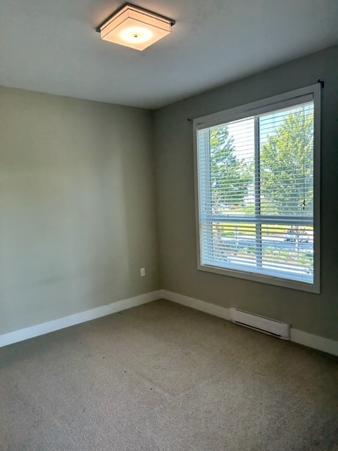 Building Photo - 44565-44565 Vandell Dr
