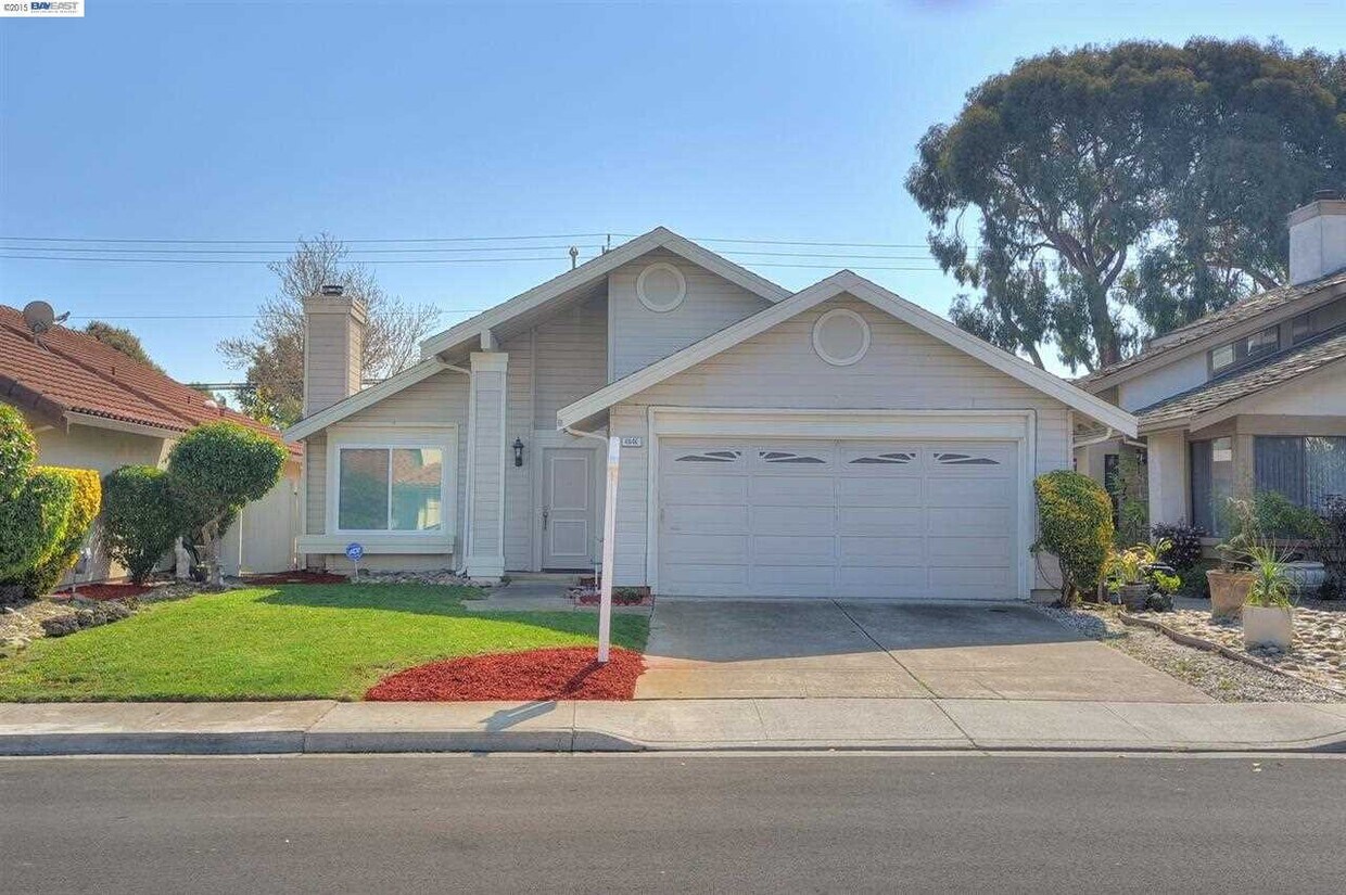 Primary Photo - 4846 Mendota St