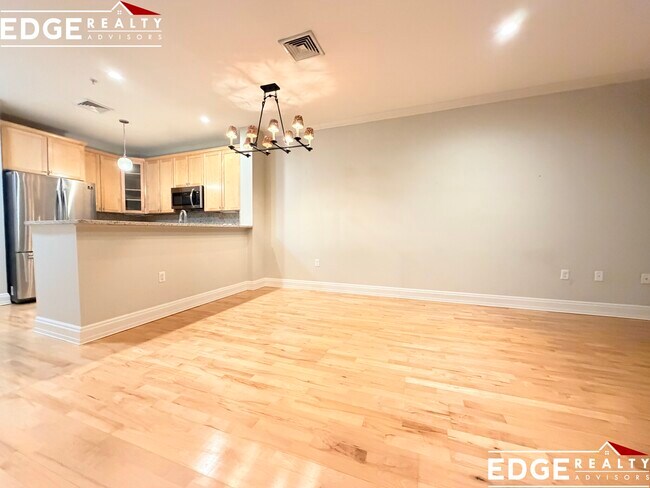 Building Photo - 59 Walpole St