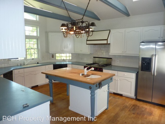 Foto del edificio - 8820 Tudsbury Rd