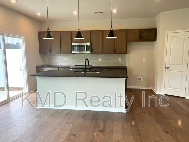 Foto del edificio - 3103 Hutton Garden Ln