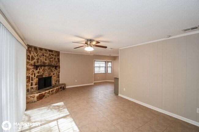 Building Photo - 8366 GRAMPELL DR, JACKSONVILLE, FL 32221