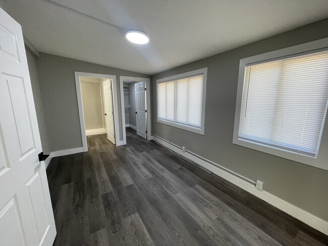 Master Bedroom - 307 Maplewood Ave