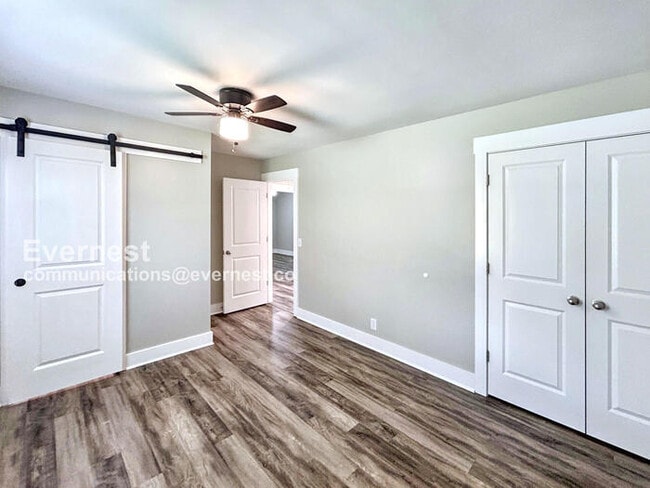 Building Photo - 6541 Kari Dr
