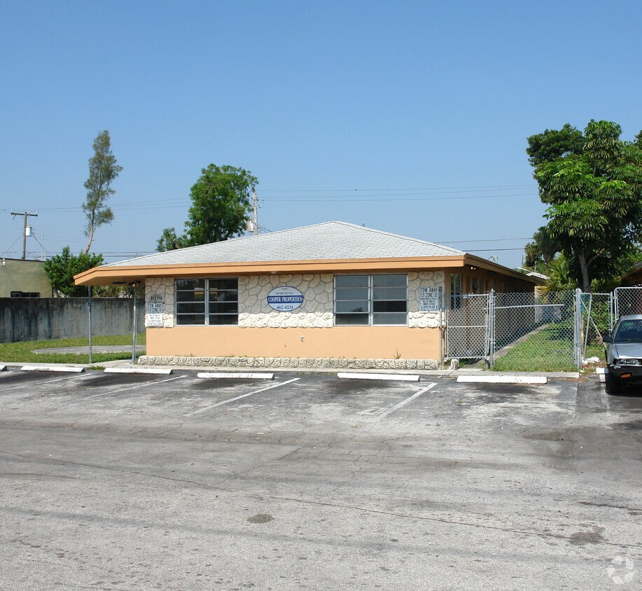 Building Photo - 1019 NW 5th Ave