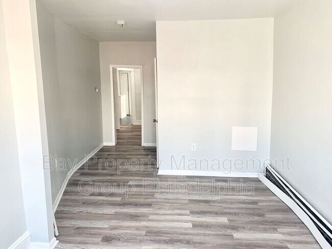 Foto del edificio - 1702 Wagner Ave