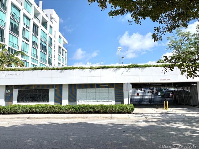 Foto del edificio - 8101 Biscayne Blvd
