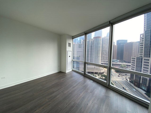 Foto del edificio - 455 N Park Dr