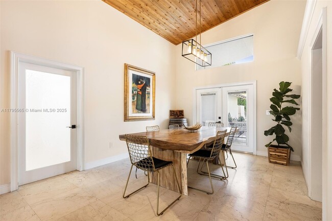 Foto del edificio - 10401 SW 139th St