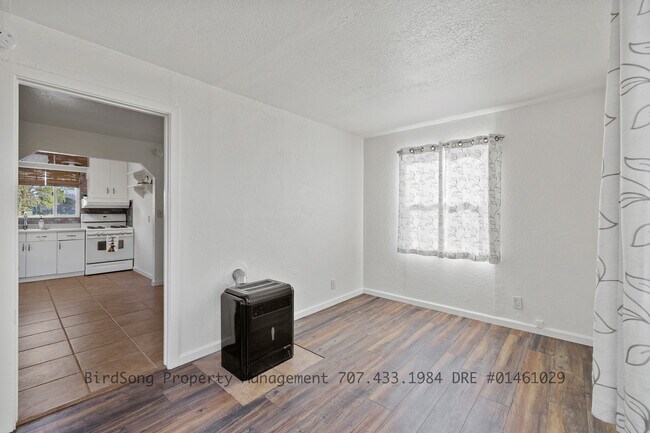 Foto del edificio - 1660 Jennings Ave