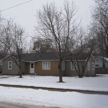 Building Photo - 710 Summit Ave