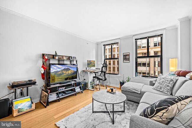 Building Photo - 631 D St NW