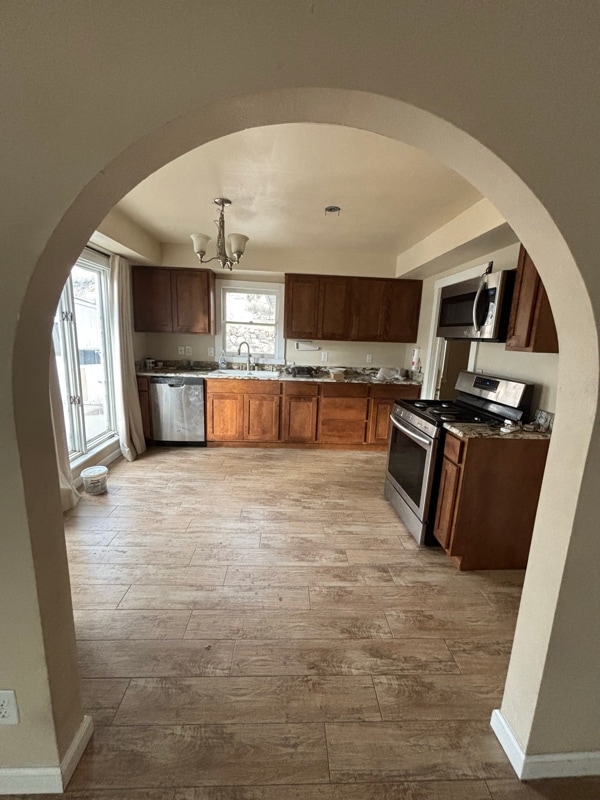 Building Photo - 225 River St