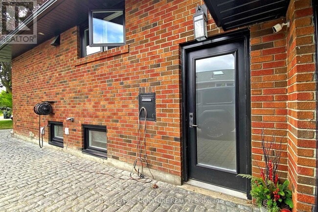 Building Photo - 12 Daleside Crescent