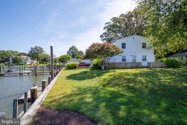 Building Photo - 6064 Drum Point Rd