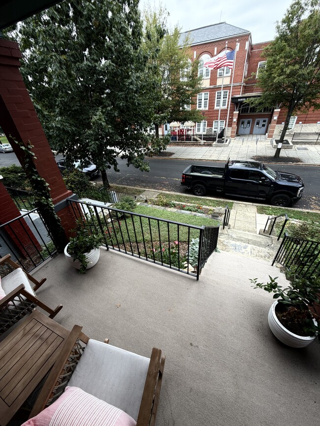 Foto del edificio - 1214 Neal St NE