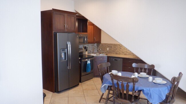 Foto del edificio - Furnished! 2 bed / 1 bath Condo  North End of Town