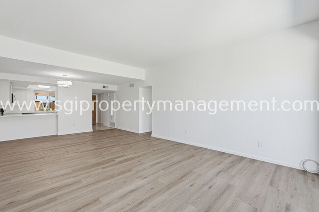 Building Photo - 5416 N 78th St