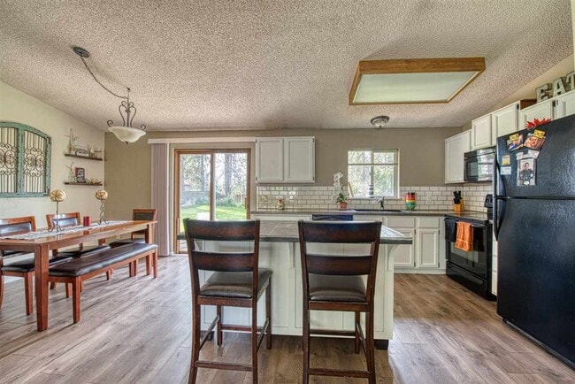 Foto del edificio - 5727 W Pacific Park Dr