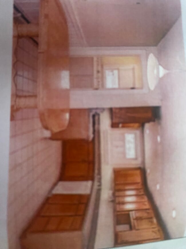 Building Photo - 52 Littleton Rd