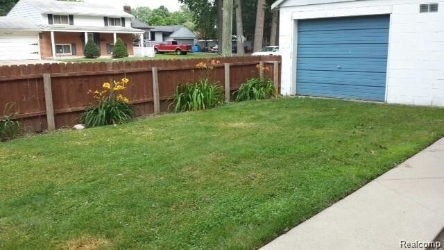 Foto del edificio - 32380 Maplewood St