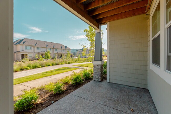 Building Photo - Lakemont Ridge