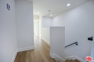 Building Photo - 10803 Kling St