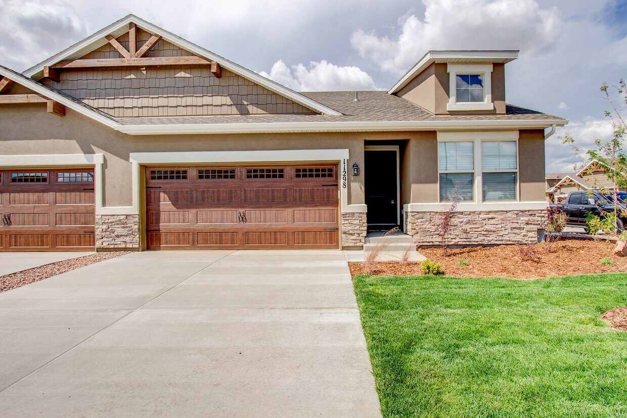 Primary Photo - Maintenance Free Patio Home!!!!!
