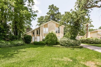 Building Photo - 17502 Sorrell Rdg Dr