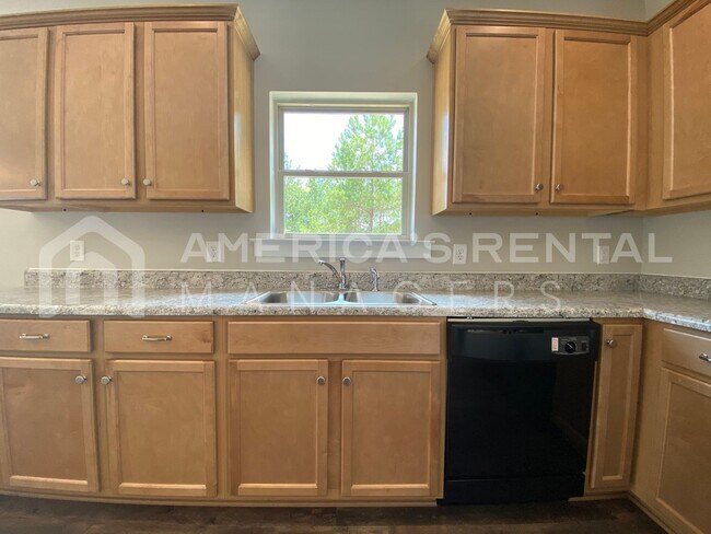 Building Photo - DEPOSIT PENDING! Home for Rent in Lincoln,...