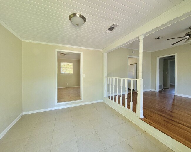 Building Photo - 15 Audusson Ave Pensacola, FL 32507 Ask us...
