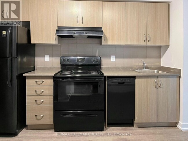 Building Photo - 132 Berkeley St