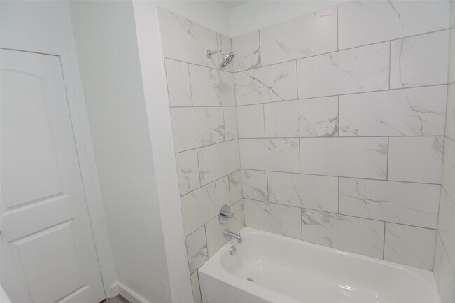 Foto del edificio - 2120 Godfrey St