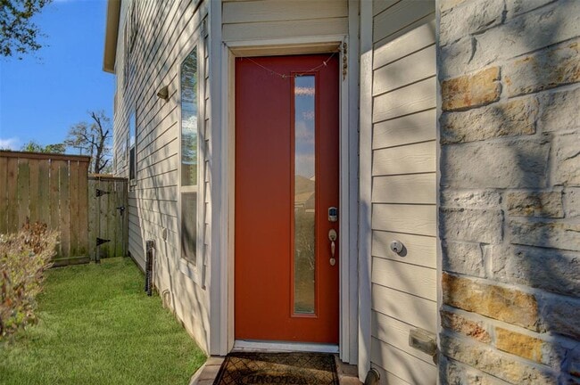 Building Photo - 1119 Shepherd Oaks Dr