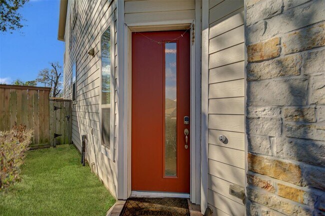 Foto del edificio - 1119 Shepherd Oaks Dr