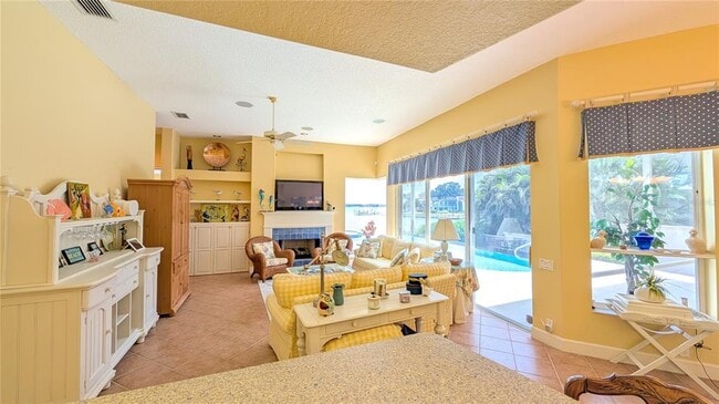 Building Photo - 4709 Dolphin Cay Ln S