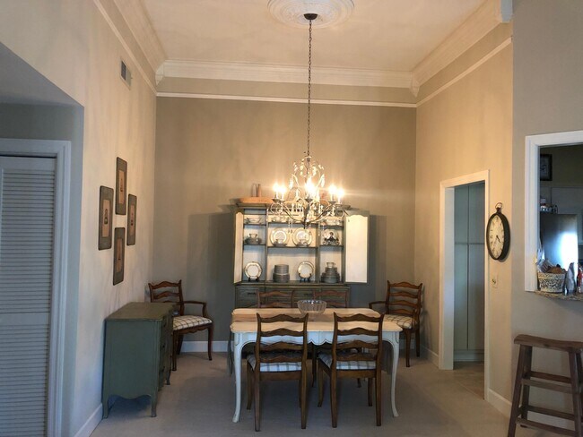 Foto del edificio - 312 Ashlawn Ct
