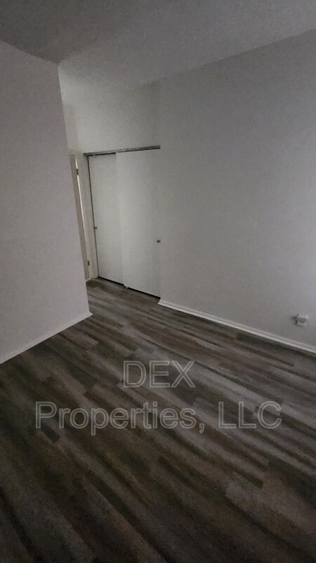 Foto del edificio - 1320 Academy Ave
