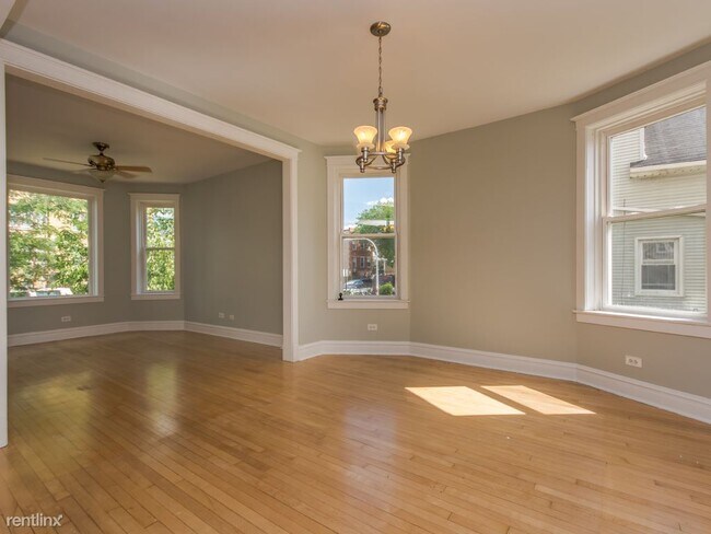 Foto del edificio - 1936 N Central Park Ave