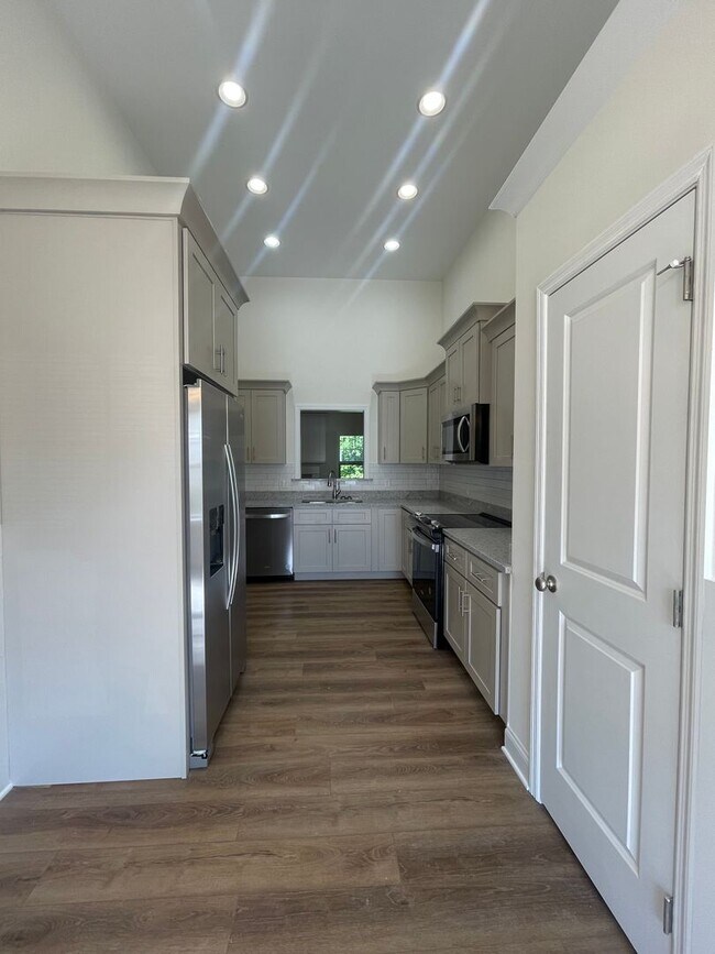 Foto del edificio - Ooltewah Rental 3 Bedrooms + Full Finished...