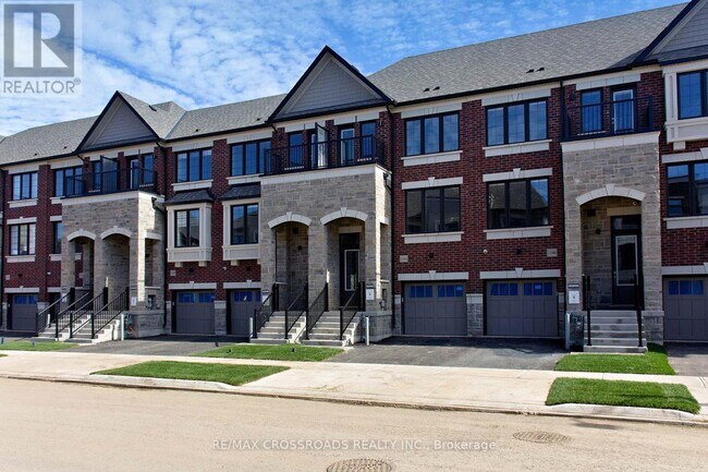 Building Photo - 1344 Kobzar Dr