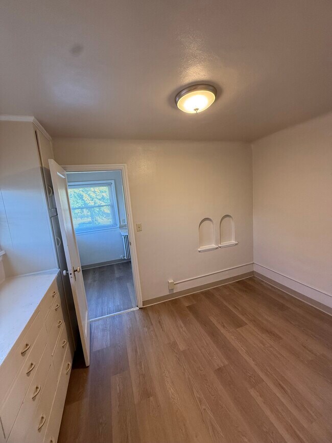 Foto del edificio - 1007 Burwell St