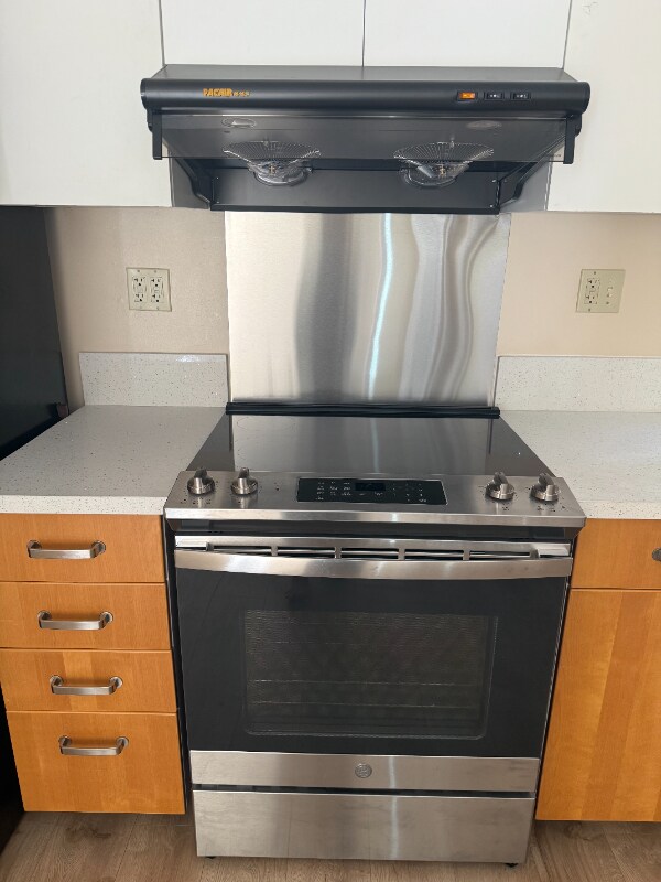 Foto del edificio - 2 Horst Ave