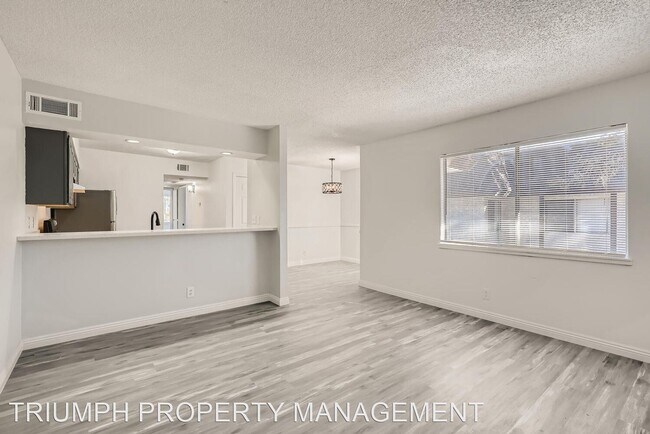 Building Photo - 2 br, 1 bath House - 4364 Tara Avenue Unit D