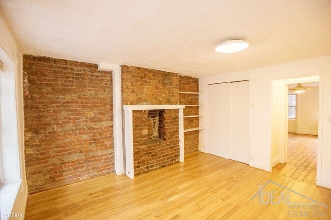 Building Photo - 214 Wyckoff St