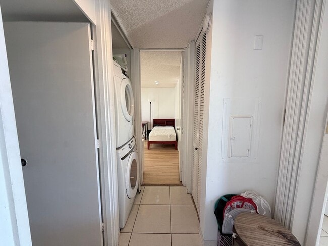 Building Photo - Spacious 2-Bedroom Condo with Diamond Head Views & 2 Parking Stalls at Ala Wai Plaza Skyrise