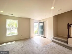 Building Photo - 9452 Ballard Green Dr